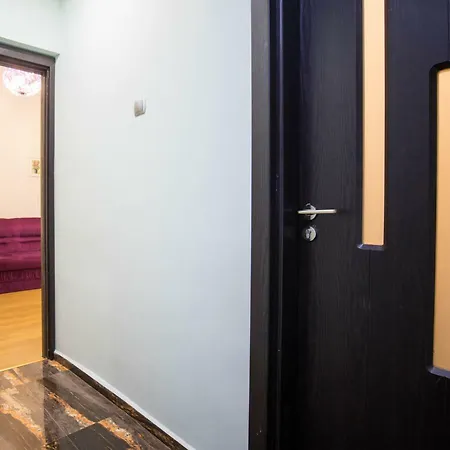 Top Center Apt - Ground Floor *